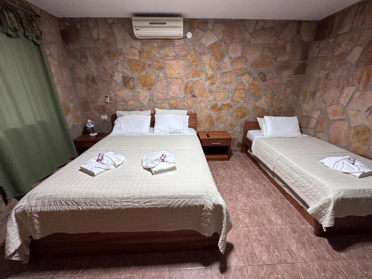 Parque Hotel Manantial Hohenau المظهر الخارجي الصورة