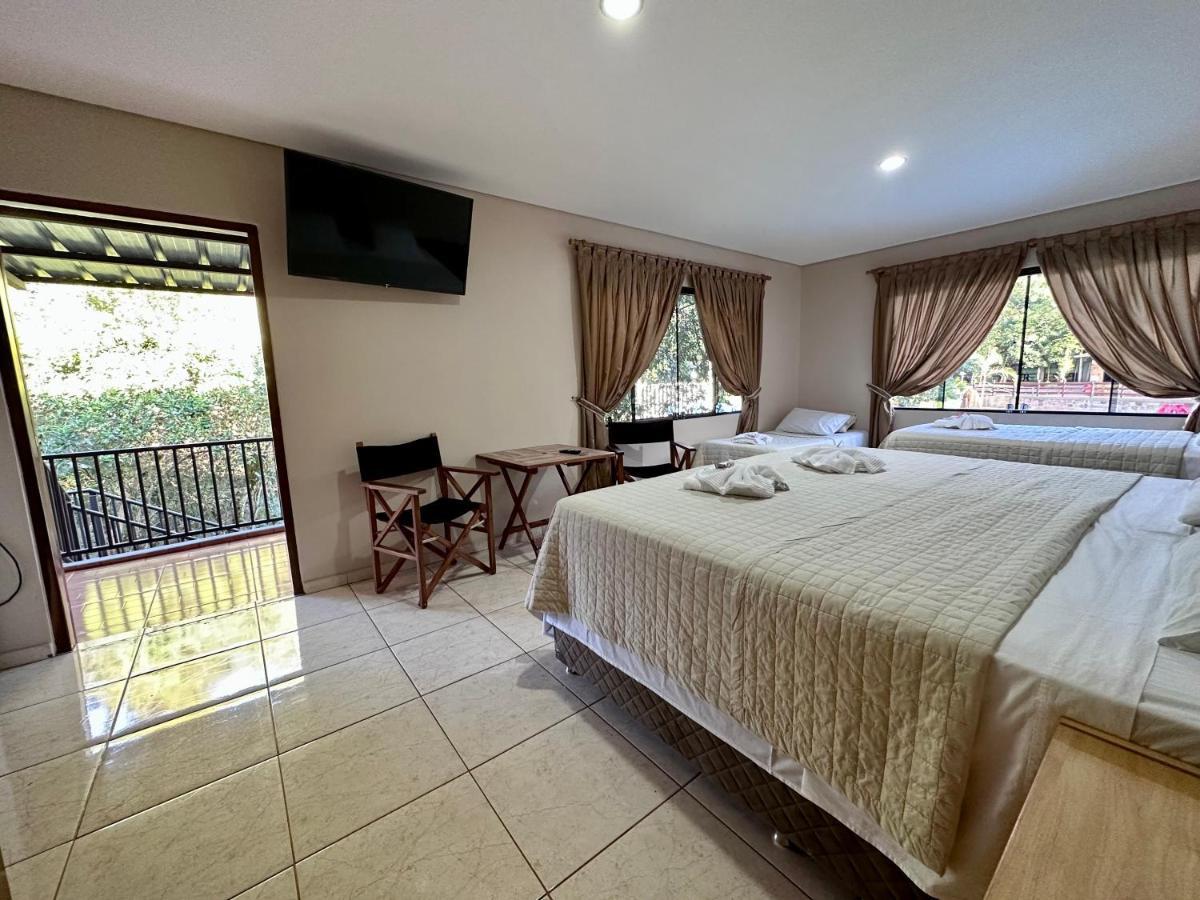 Parque Hotel Manantial Hohenau المظهر الخارجي الصورة