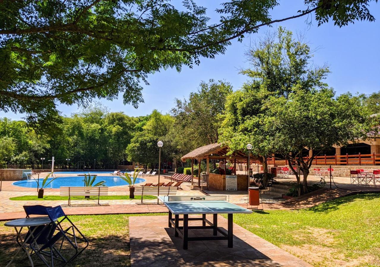 Parque Hotel Manantial Hohenau المظهر الخارجي الصورة