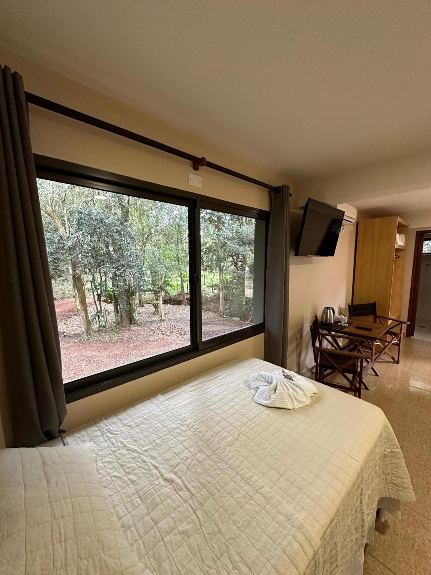 Parque Hotel Manantial Hohenau المظهر الخارجي الصورة