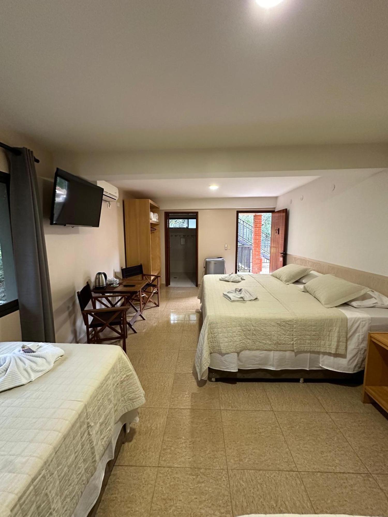 Parque Hotel Manantial Hohenau المظهر الخارجي الصورة